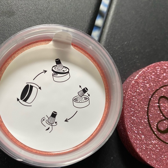 ABH LOOSE HIGHLIGHTER: PEACH FIZZ - Picture 7 of 16